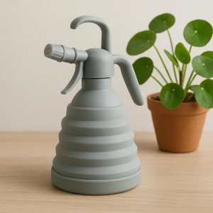 Foldable Silicone Plant Mister - Space-Saving Indoor Outdoor Watering